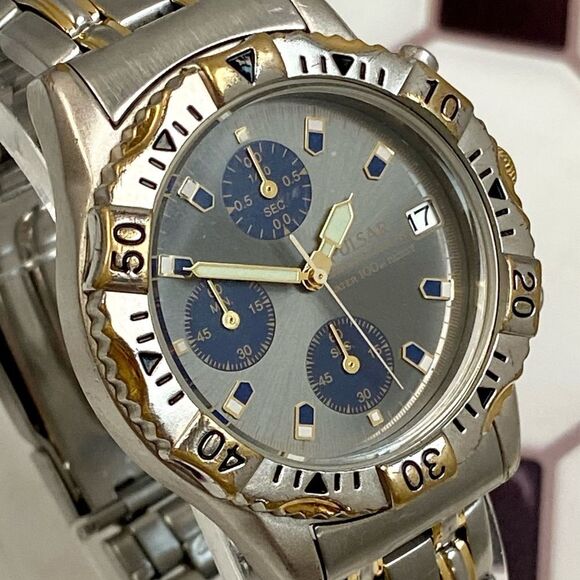 Vintage Pulsar by Seiko Two-Tone Three-Eye Men’s Unisex Chronograph Watch - Picture 3 of 17